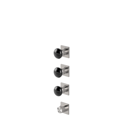 Thermostatic mixer with 3 manifolds