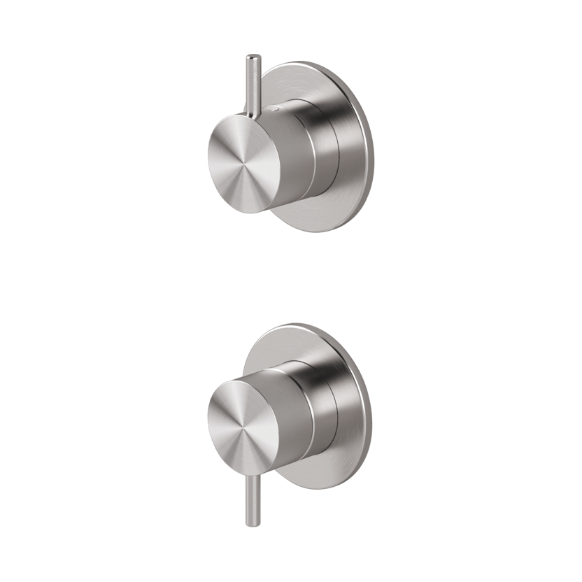  Shower mixer with integrated 2-way diverter