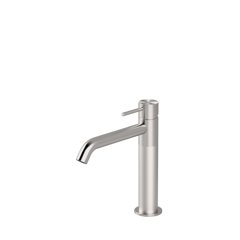 Medium basin mixer